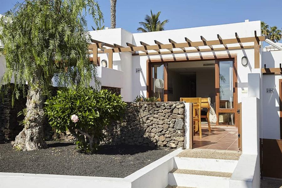 Flamingo Beach Resort Playa Blanca  Exterior photo