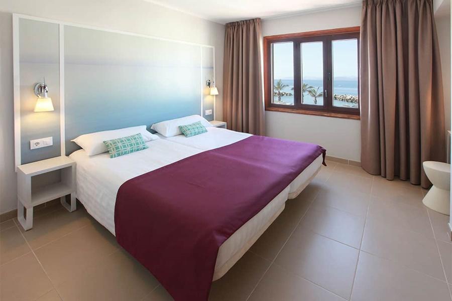 Flamingo Beach Resort Playa Blanca  Exterior photo