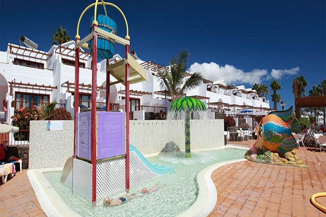Flamingo Beach Resort Playa Blanca  Exterior photo